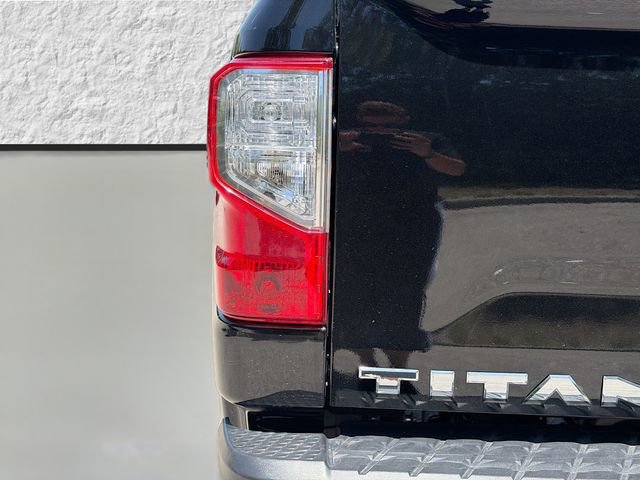 Used 2024 Nissan Titan SV w/ SV Convenience Package AWD/4WD image 10