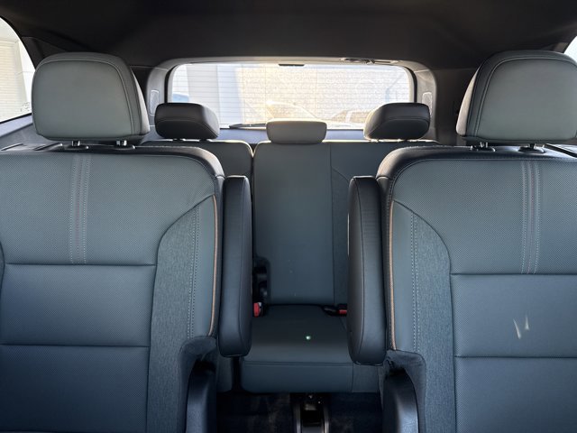 New 2026 GMC Acadia AT4 w/ Luxury Package image 18