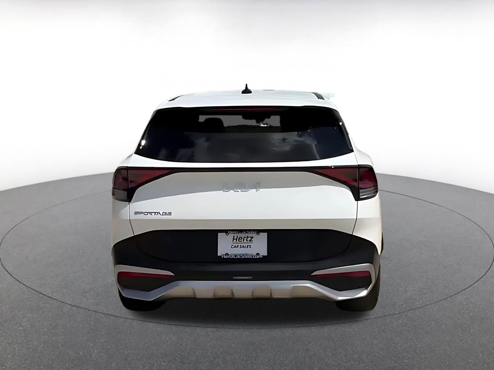 Used 2025 Kia Sportage LX image 9