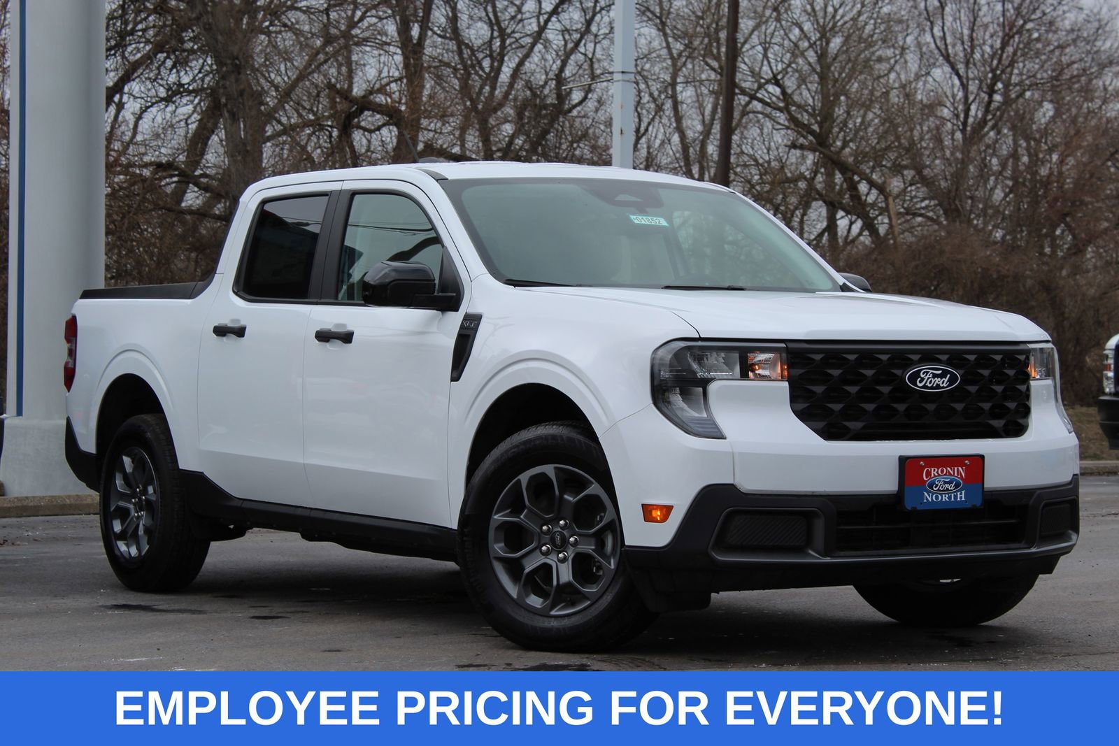 New 2025 Ford Maverick XLT w/ XLT Luxury Package FWD image 1