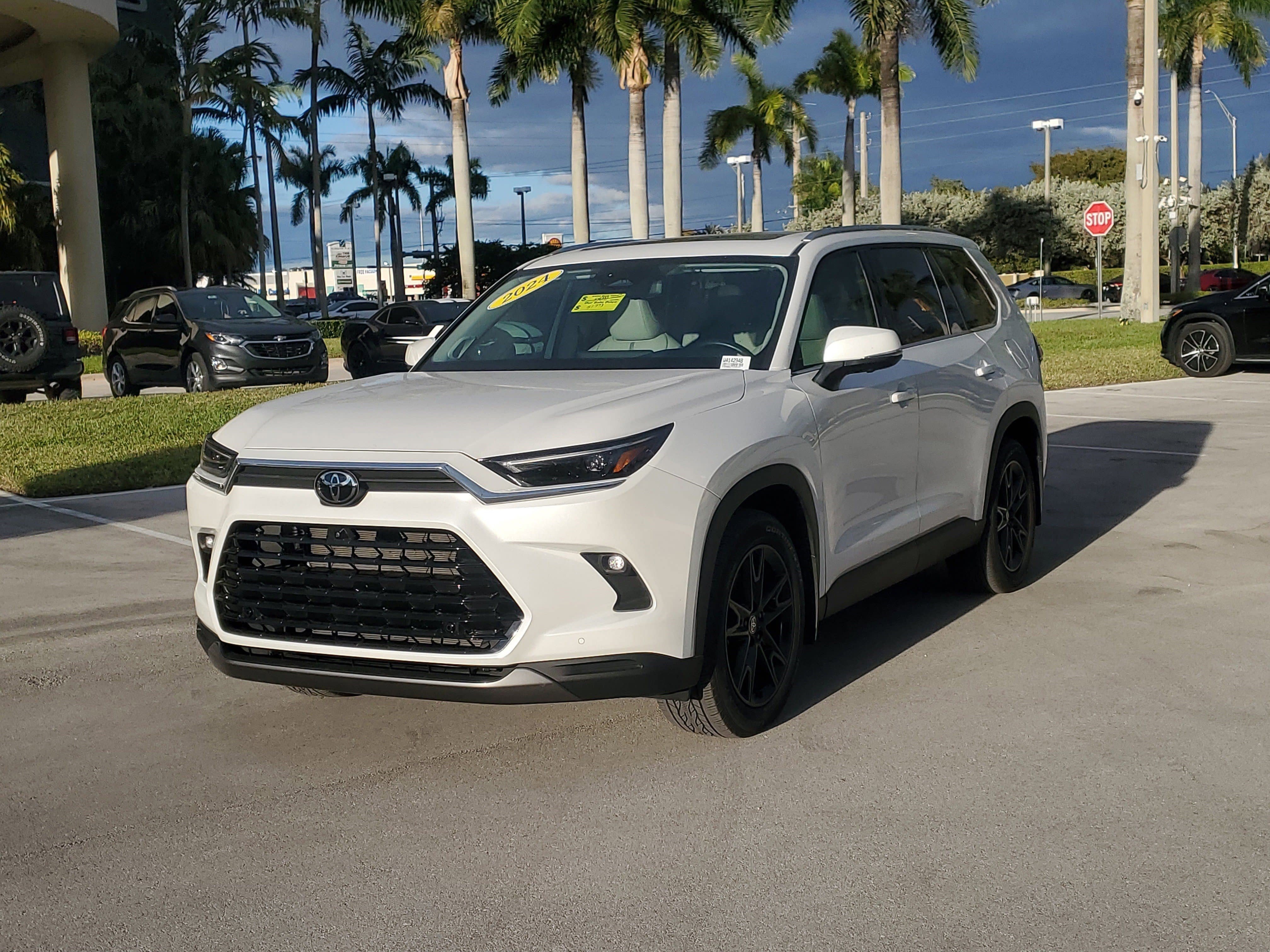 Used 2024 Toyota Grand Highlander Platinum image 7