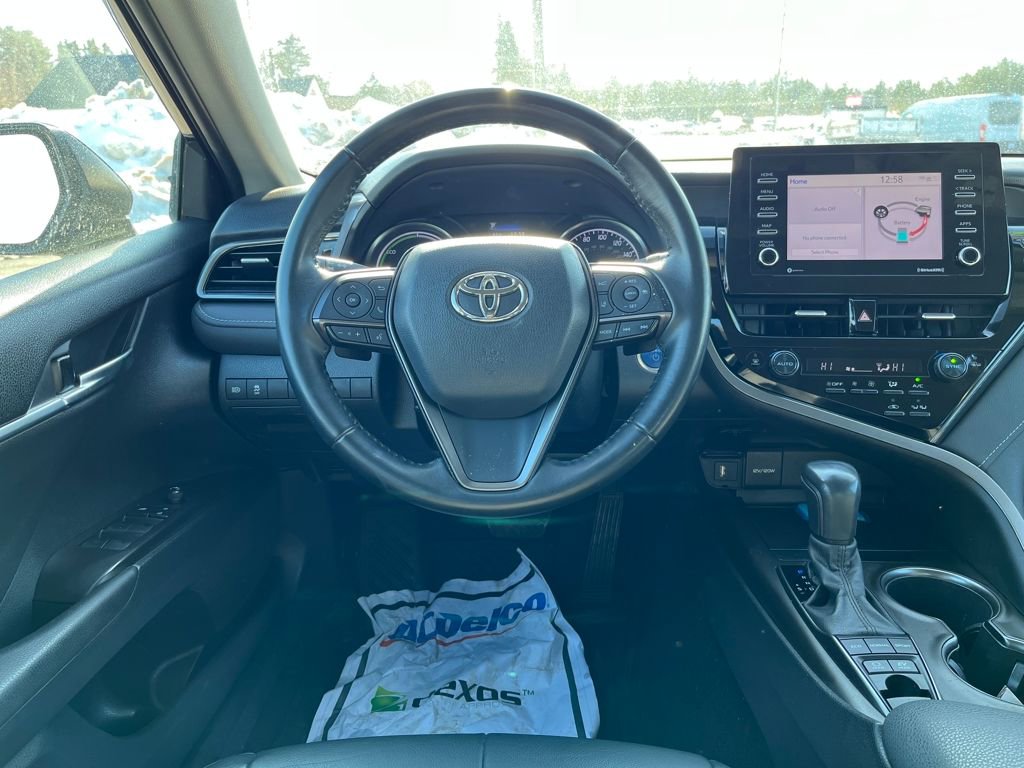 Used 2022 Toyota Camry SE image 14