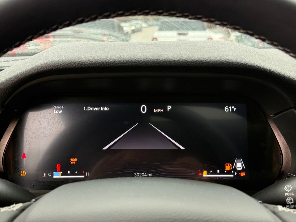 Used 2023 Jeep Grand Cherokee L Laredo image 17