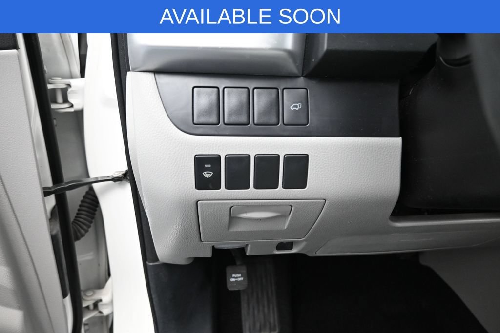 Used 2016 Toyota Highlander XLE AWD/4WD image 13