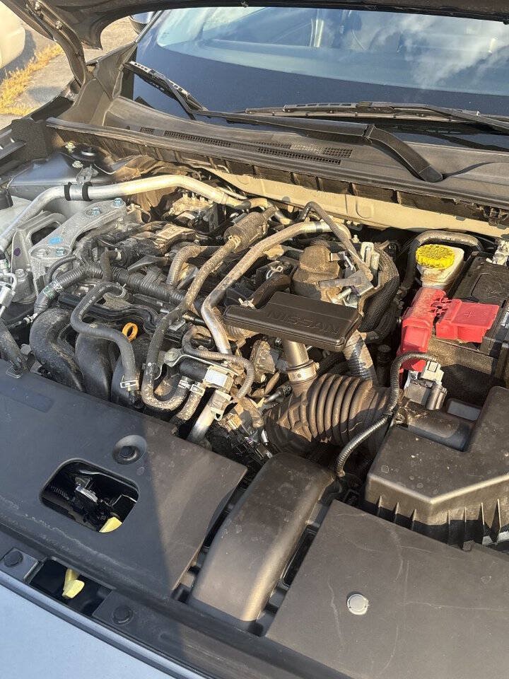 Used 2024 Nissan Sentra S FWD image 25