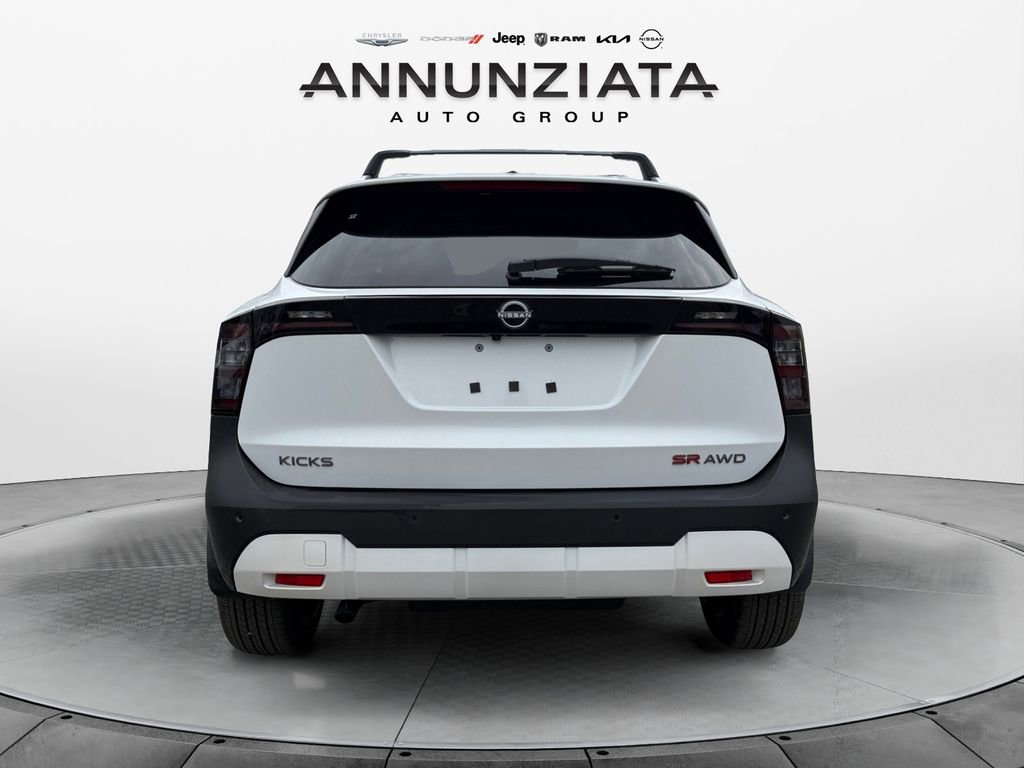 New 2026 Nissan Kicks SR w/ Cold Weather Package image 4