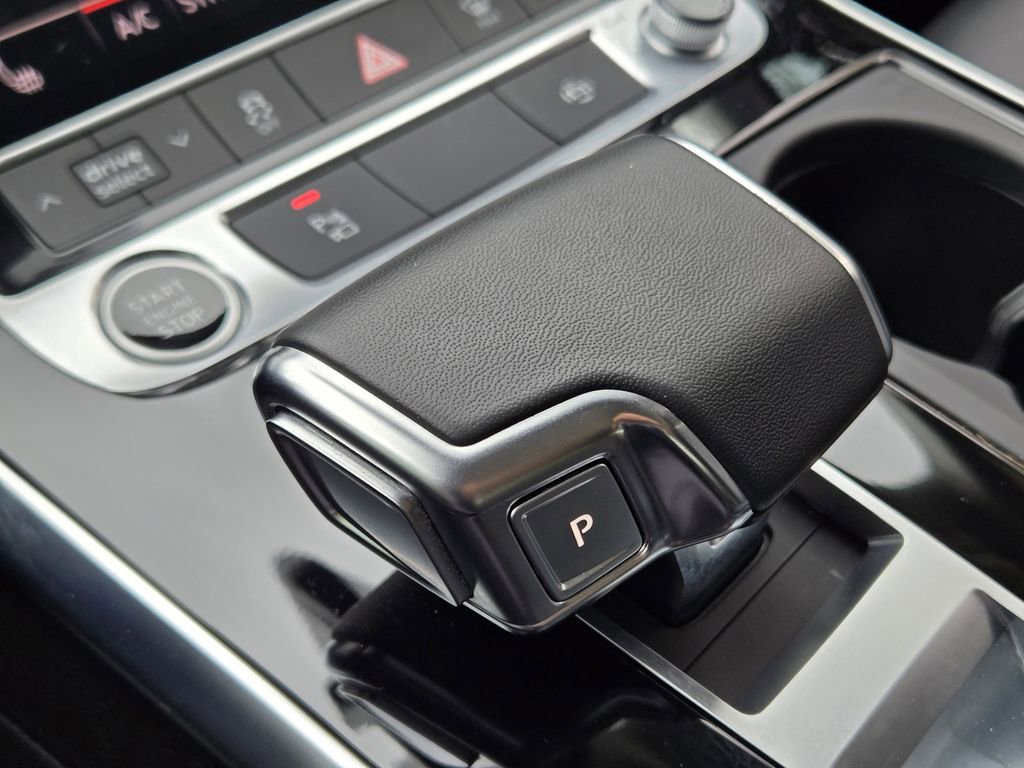 Certified 2023 Audi Q7 2.0T Premium w/ Convenience Package image 26