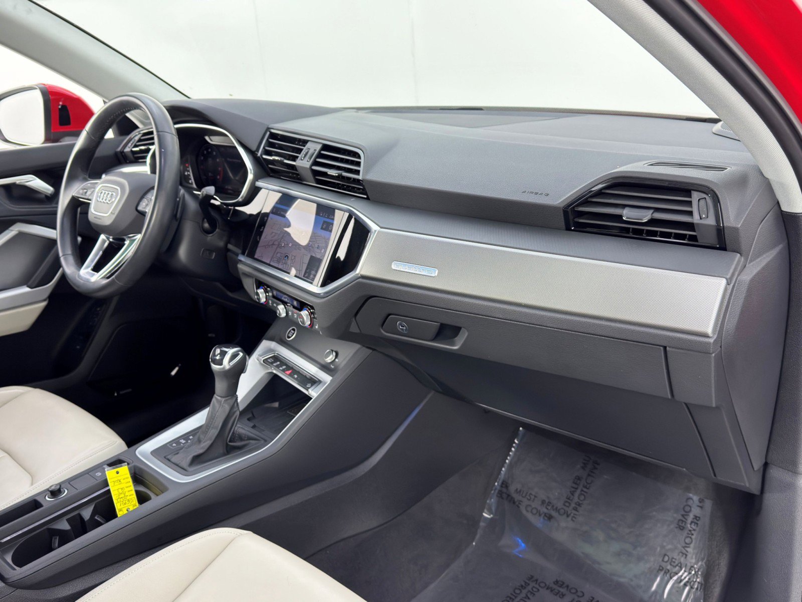 Used 2023 Audi Q3 2.0T Premium Plus image 14