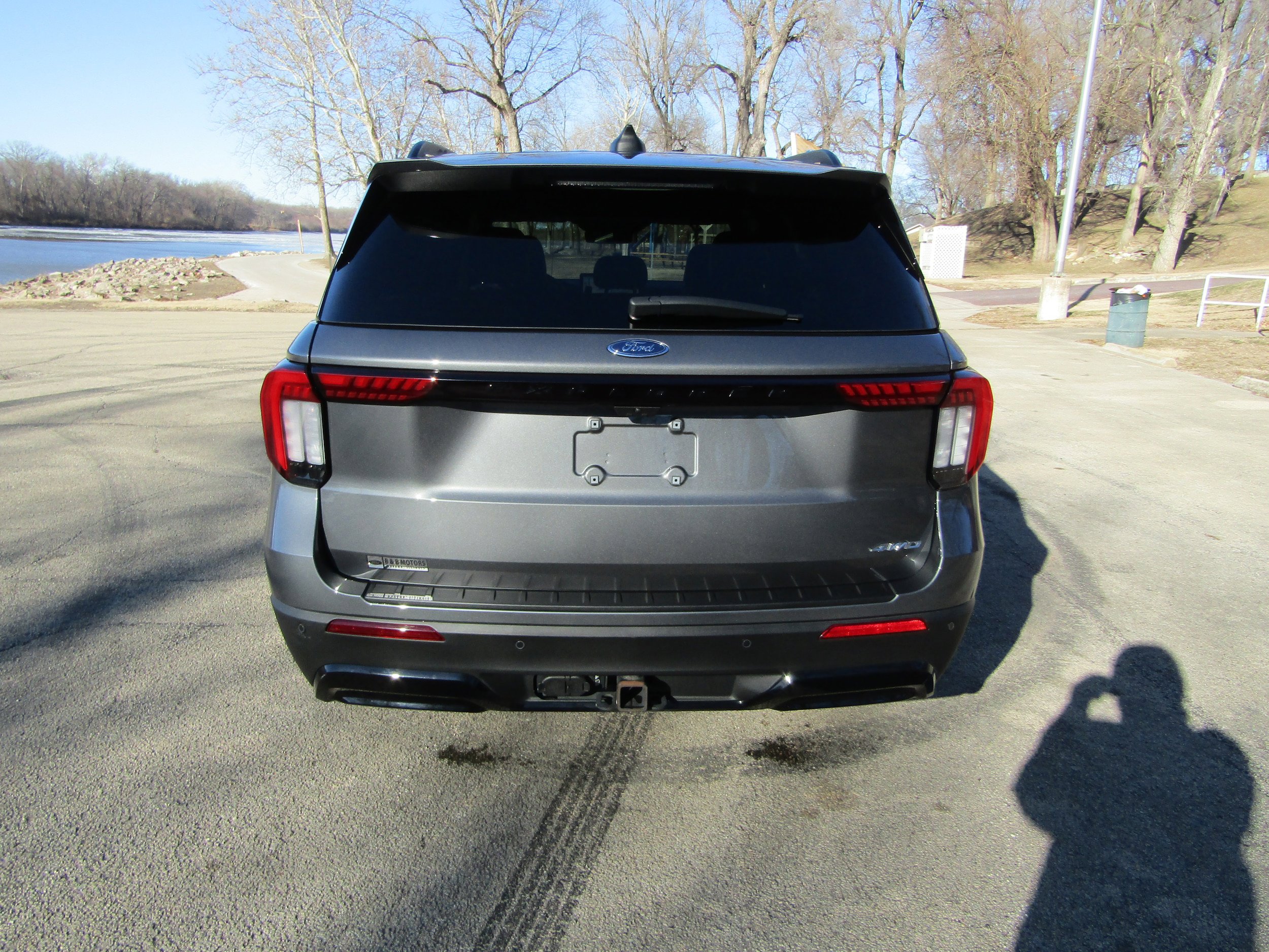 Certified 2025 Ford Explorer ST-Line w/ Premium Package AWD/4WD image 4