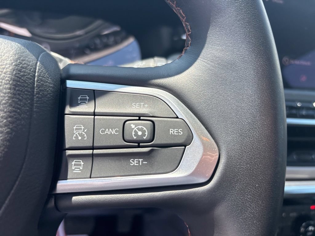 Certified 2022 Jeep Compass Limited AWD/4WD image 17
