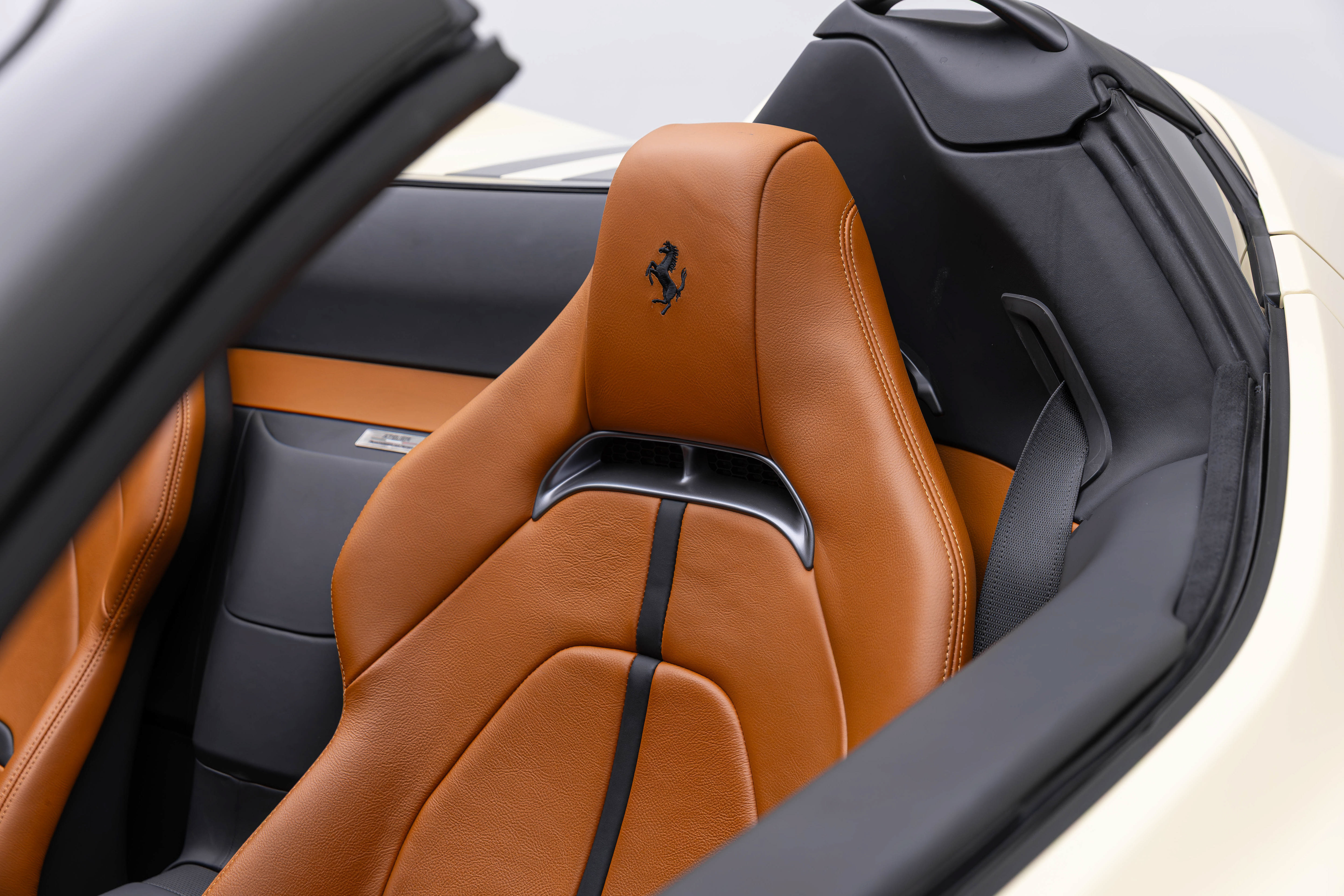 Used 2025 Ferrari SF90 Spider AWD/4WD image 22