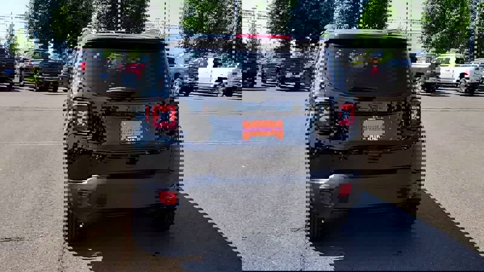 Used 2023 Jeep Renegade Altitude w/ Convenience Group I AWD/4WD image 7