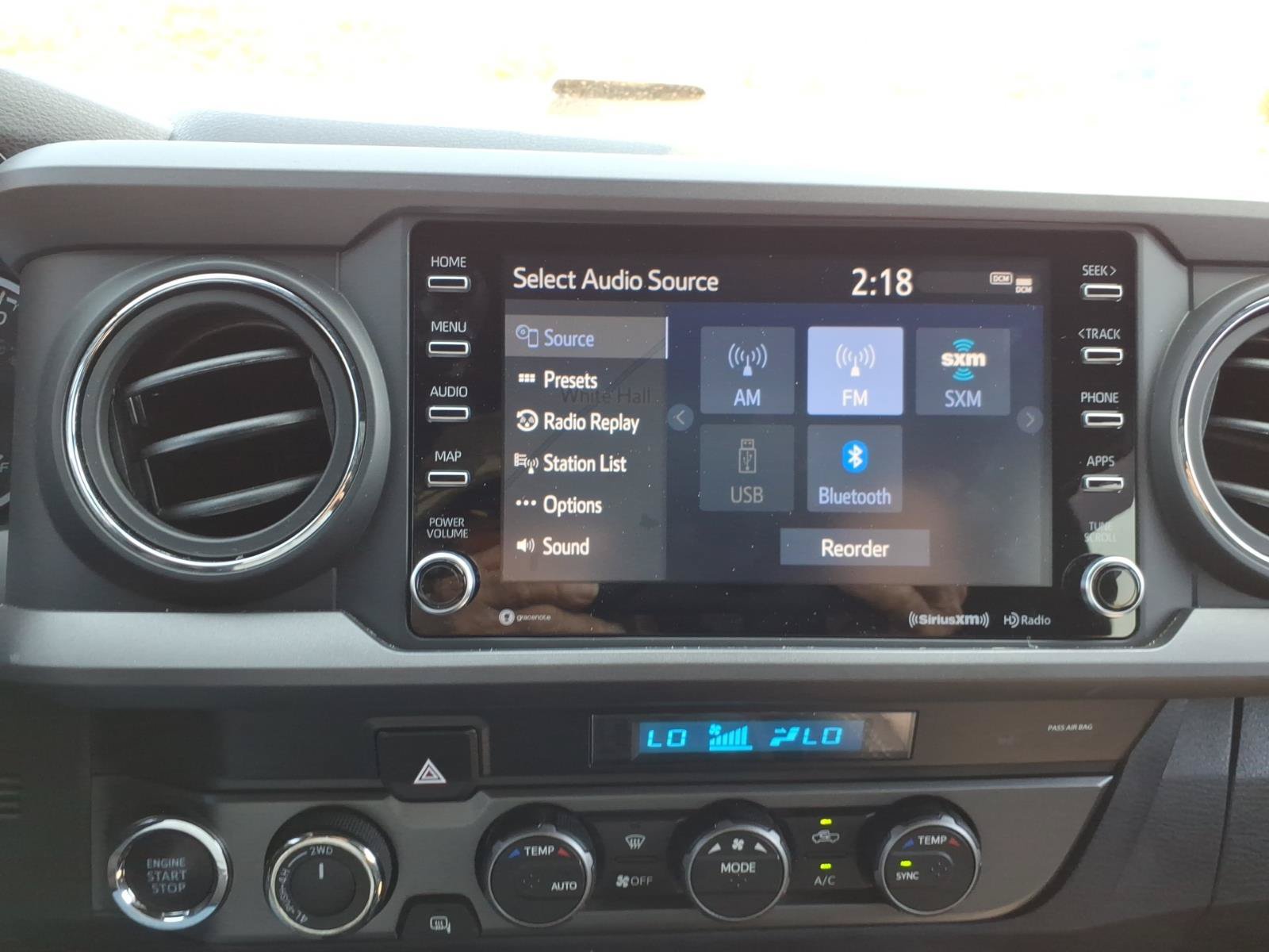 Used 2023 Toyota Tacoma TRD Off-Road w/ Advanced Technology Package AWD/4WD image 17