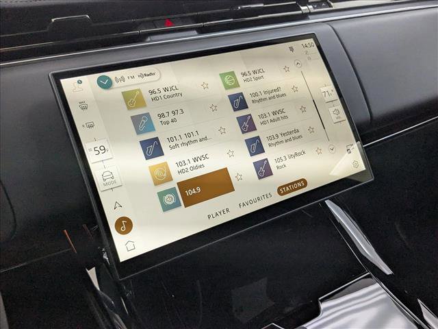 New 2025 Land Rover Range Rover Sport SE image 17