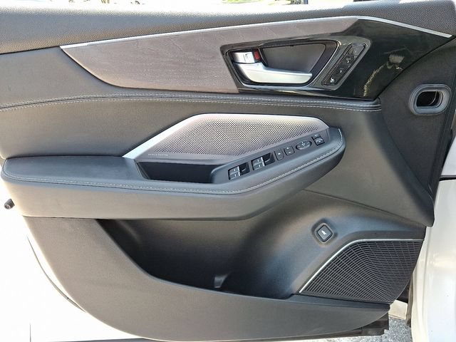 Certified 2025 Acura MDX w/ Advance Package AWD/4WD image 14