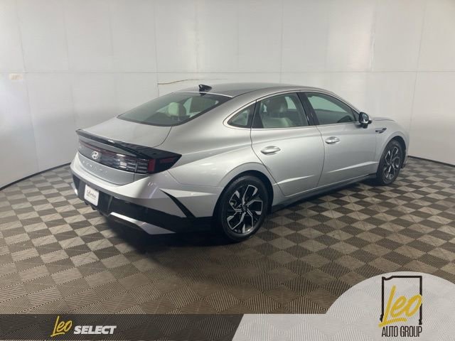Used 2025 Hyundai Sonata SEL image 6