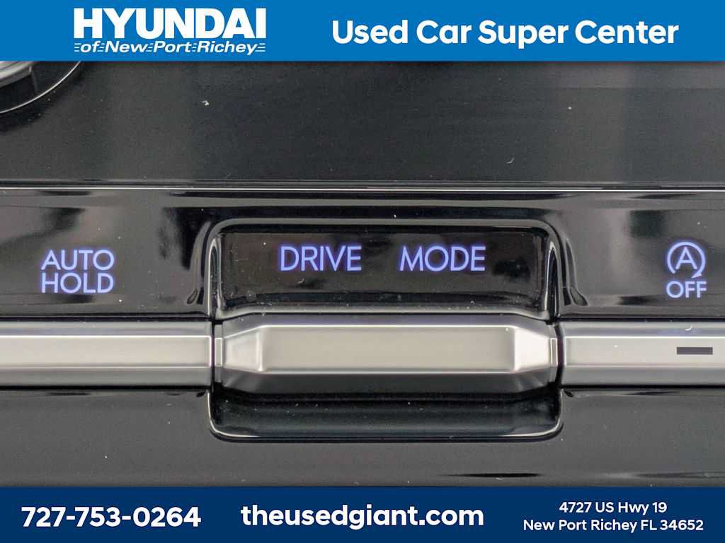 Used 2026 Hyundai Santa Fe SEL w/ Tow & Go Package FWD image 30
