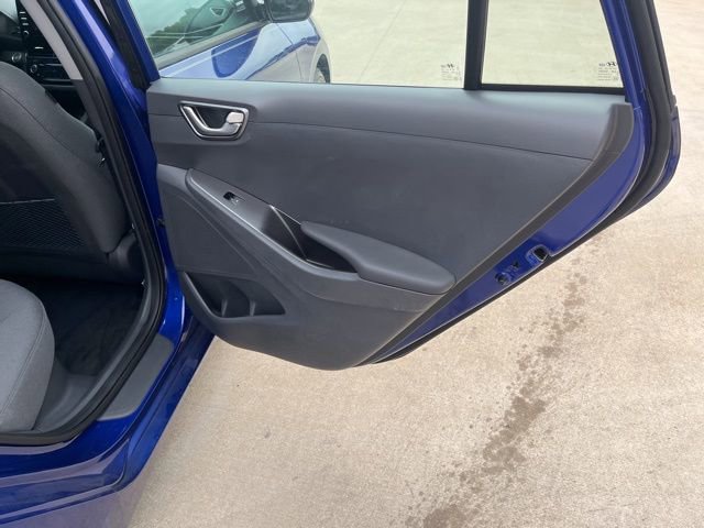 Used 2021 Hyundai Ioniq Blue FWD image 17