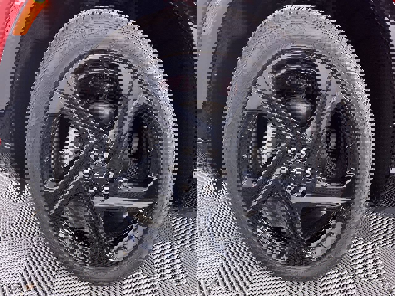 Certified 2024 Chevrolet Equinox EV RS image 26