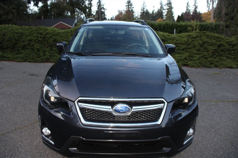 Used 2017 Subaru Crosstrek 2.0i Premium AWD/4WD image 11