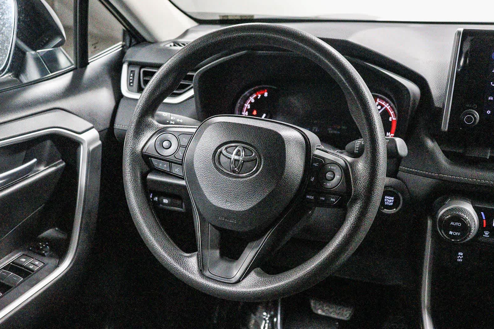 Certified 2024 Toyota RAV4 XLE FWD image 17
