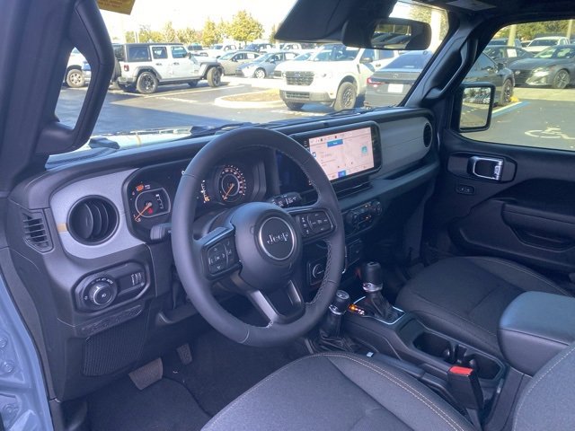 Used 2025 Jeep Wrangler Sport S image 12