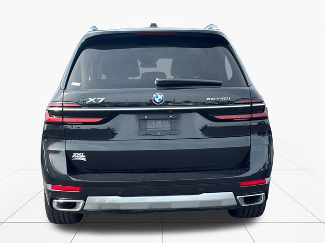 Used 2025 BMW X7 xDrive40i AWD/4WD image 4