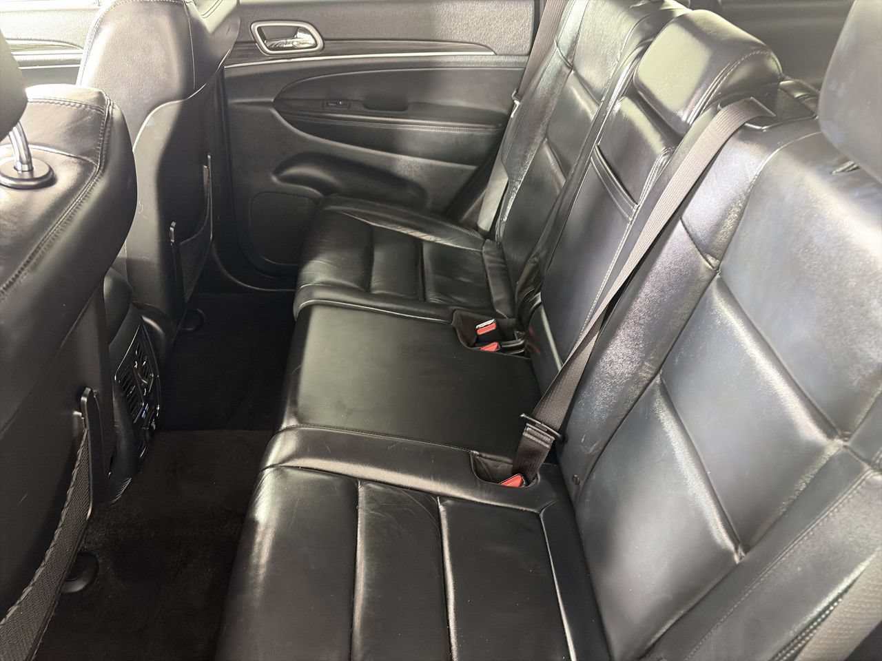 Used 2022 Jeep Grand Cherokee Limited RWD image 23