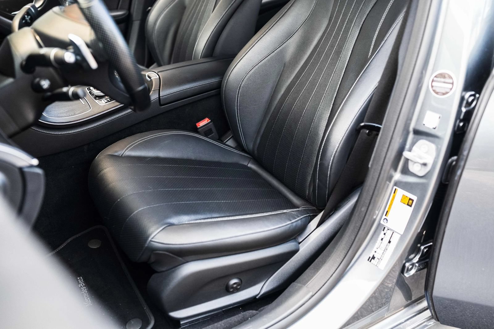 Used 2018 Mercedes-Benz E 300 4MATIC image 15