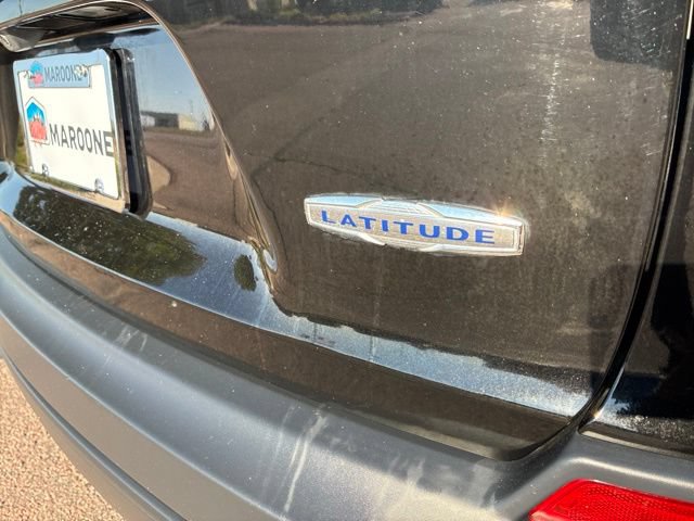 Used 2019 Jeep Cherokee Latitude w/ Popular Appearance Group AWD/4WD image 28