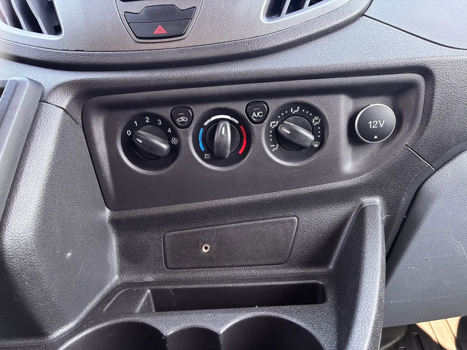 Used 2018 Ford Transit 250 130 Low Roof w/ Exterior Upgrade Package image 20