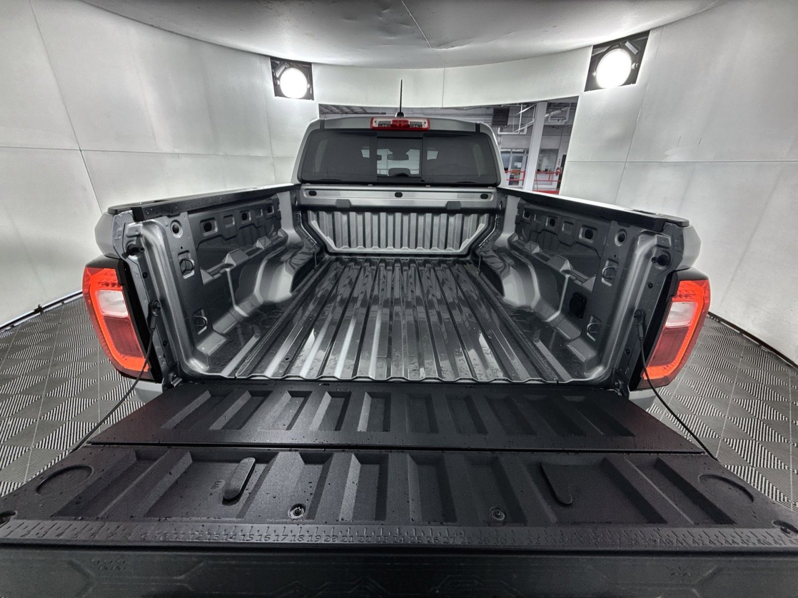 New 2026 GMC Canyon Elevation w/ Convenience Package image 26