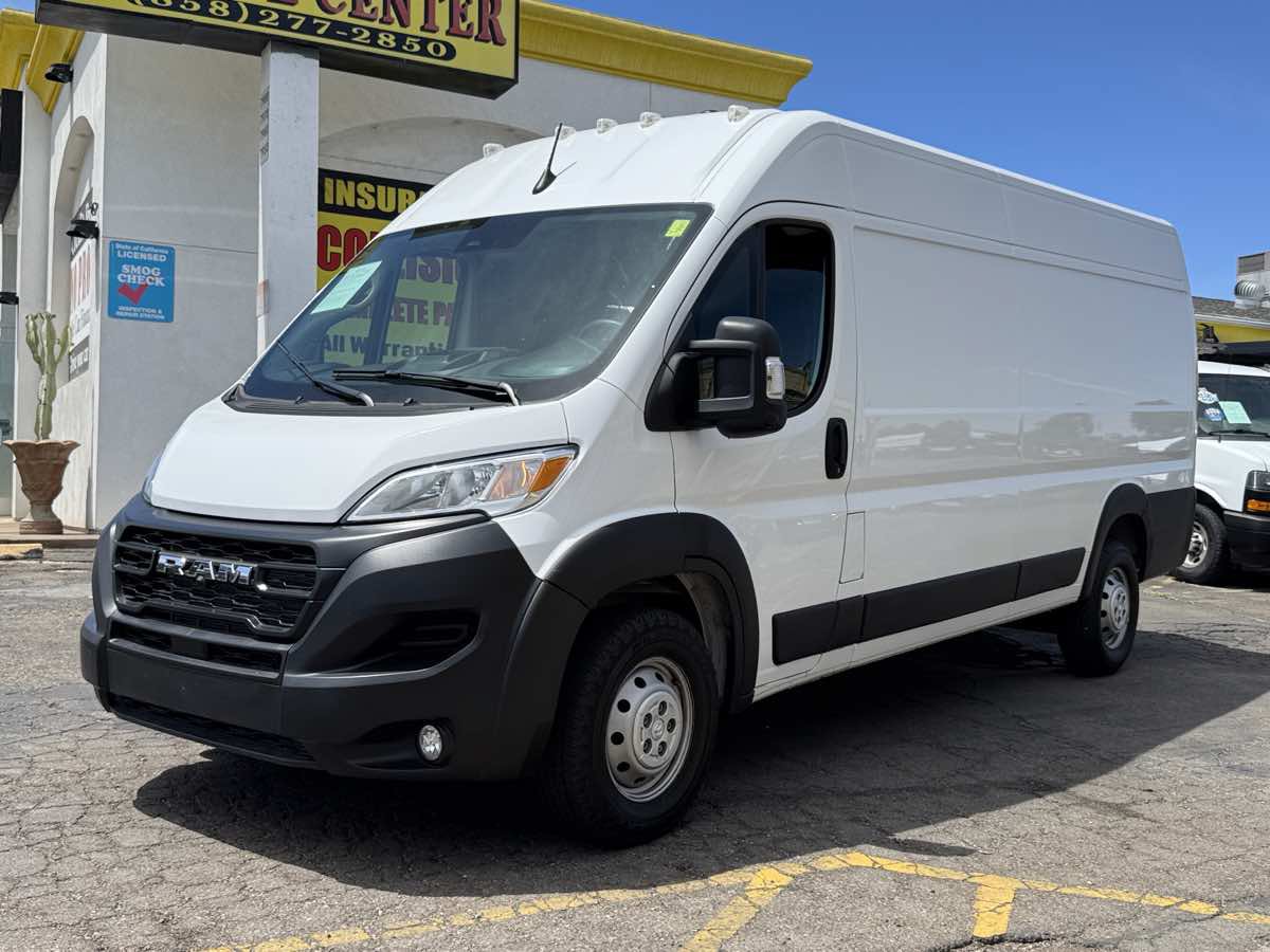 Used 2023 RAM ProMaster 3500 w/ Driver Convenience Group FWD image 4