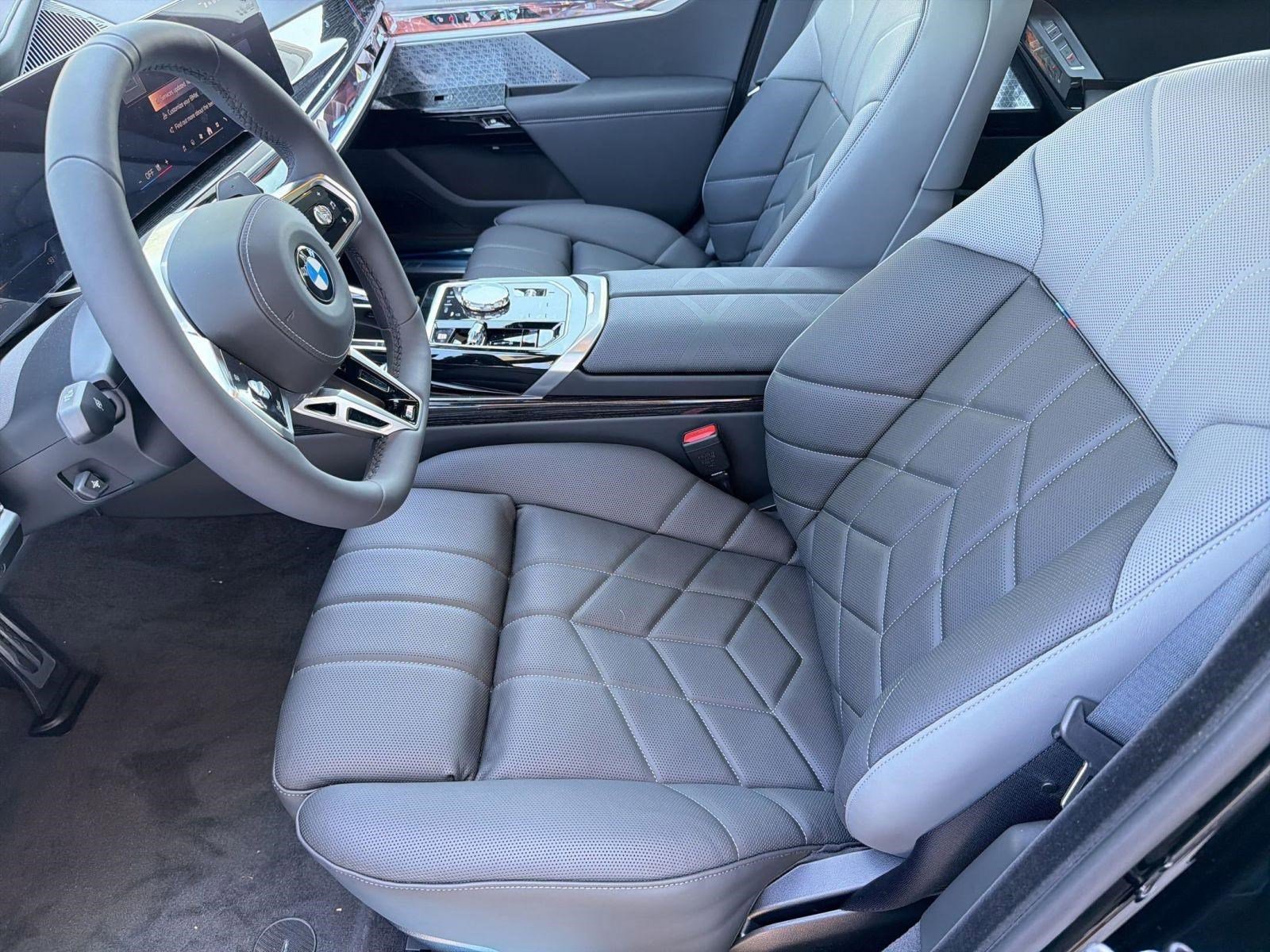 New 2026 BMW 760i xDrive w/ Executive Package AWD/4WD image 5