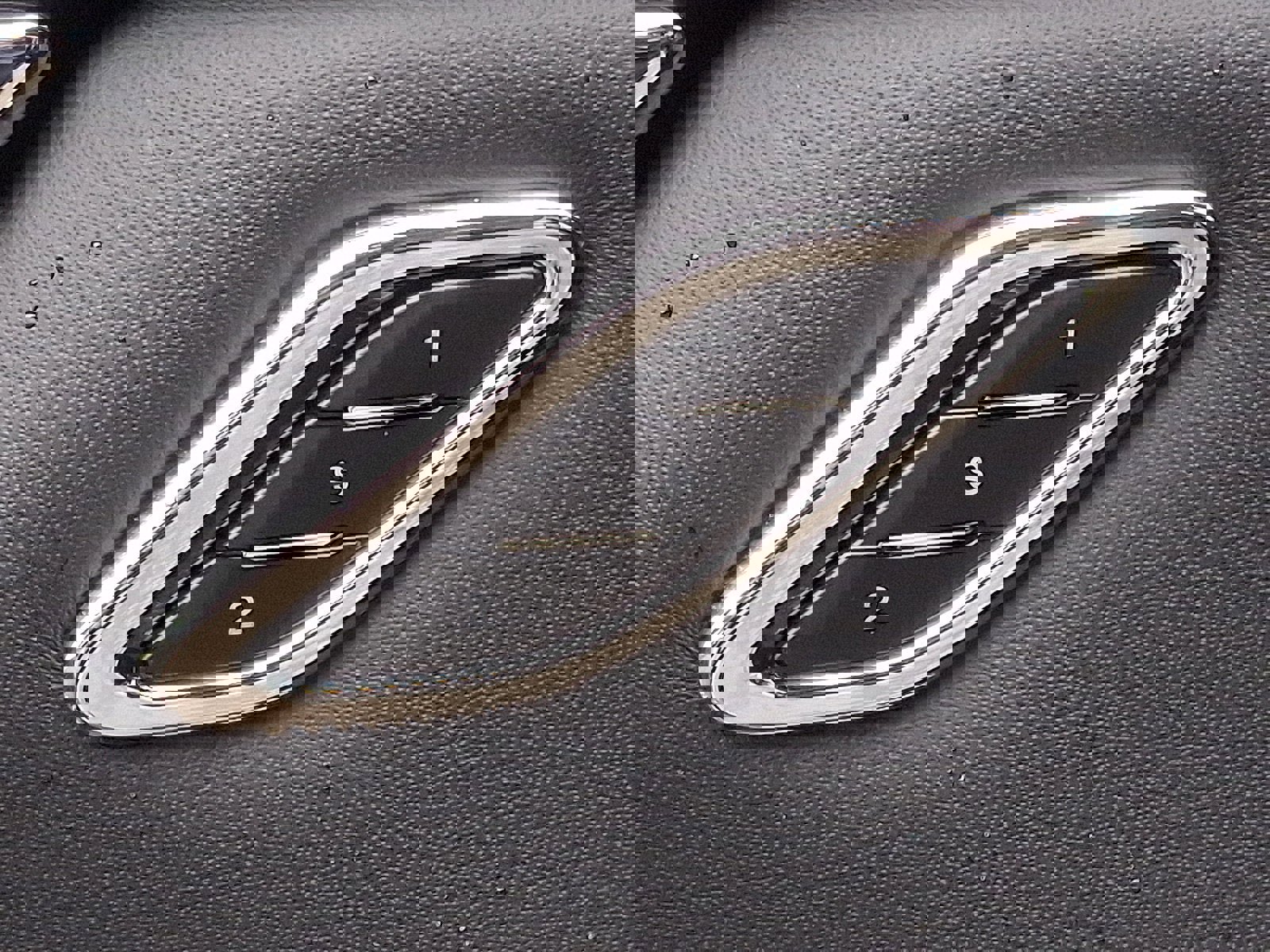 Used 2021 Maserati Quattroporte Trofeo image 27