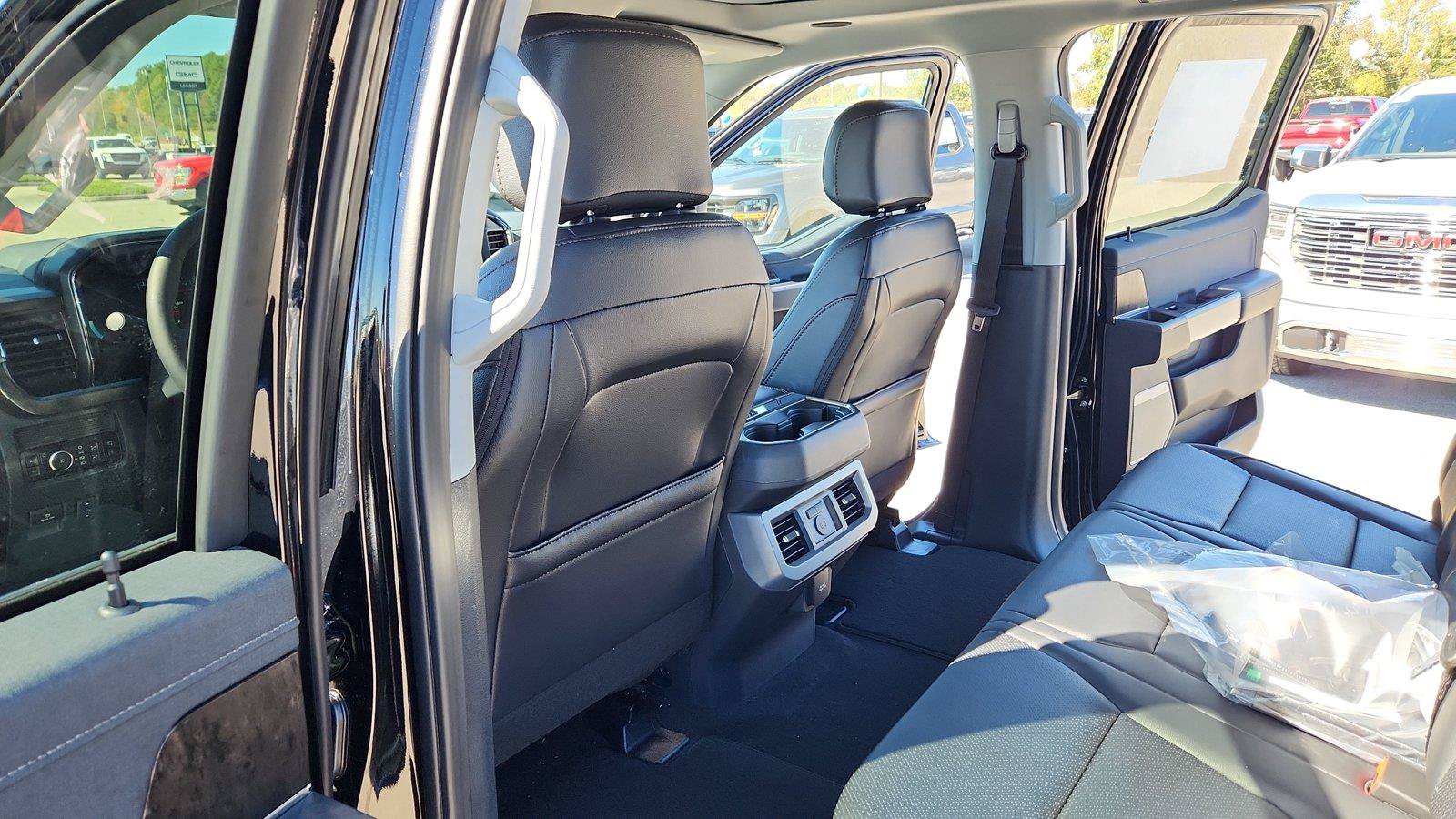 New 2027 Ford F350 Lariat w/ Lariat Ultimate Package AWD/4WD image 19