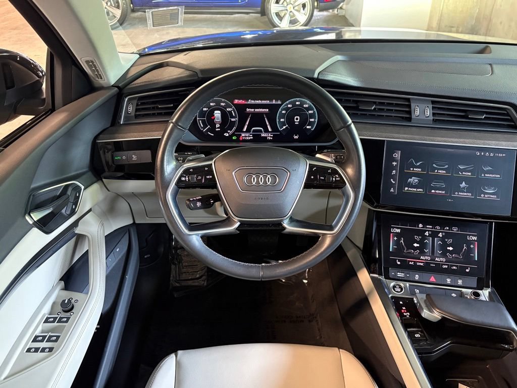 Used 2024 Audi Q8 e-tron Premium AWD/4WD image 15