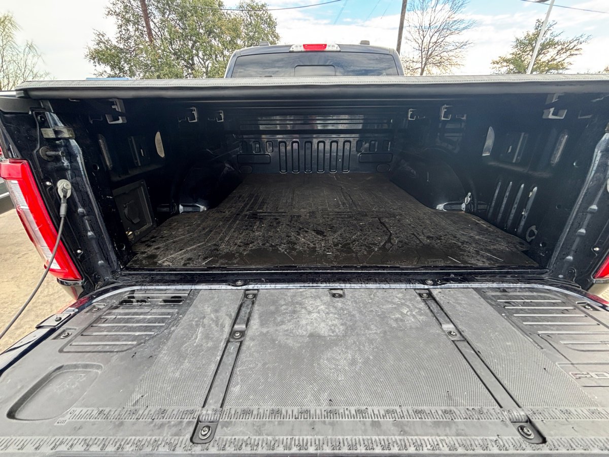 Used 2023 Ford F150 Lariat image 4