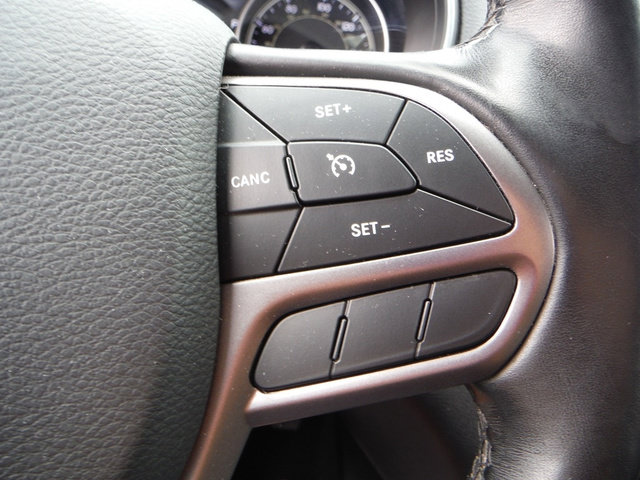 Used 2020 Jeep Cherokee Limited AWD/4WD image 37