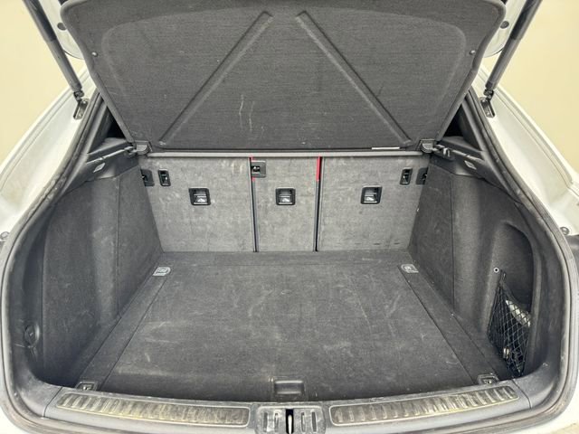 Used 2022 Porsche Macan S image 8