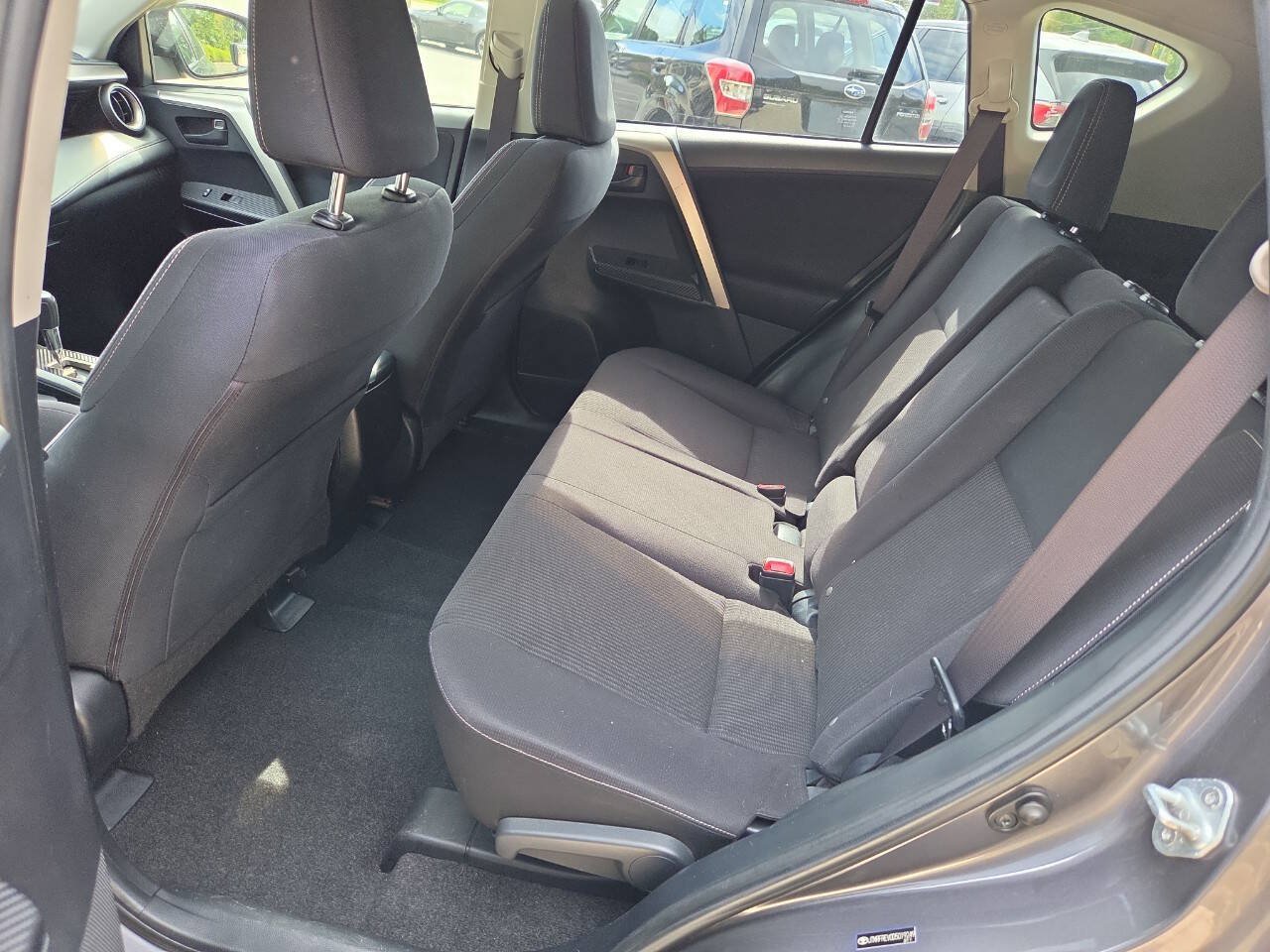 Used 2013 Toyota RAV4 XLE AWD/4WD image 14