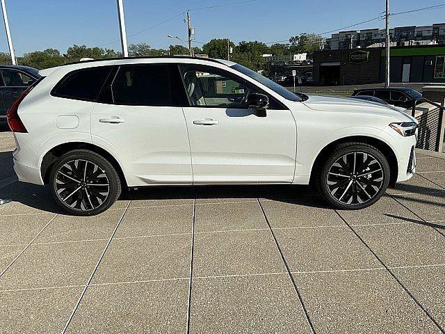 New 2026 Volvo XC60 B5 Ultra w/ Climate Package AWD/4WD image 7