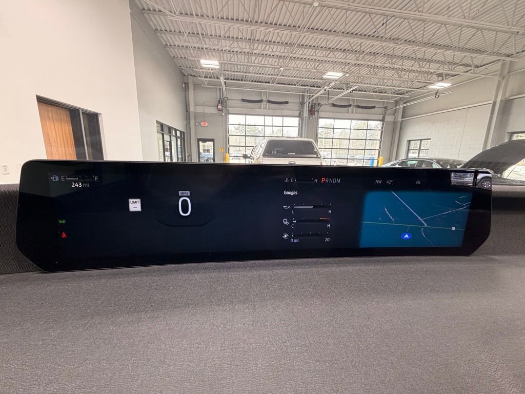 Used 2025 Ford Expedition Max Active image 35