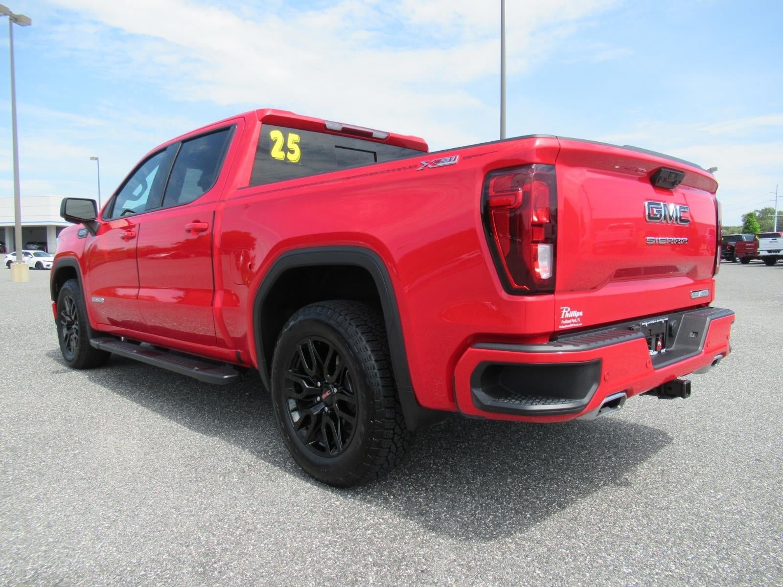 Used 2025 GMC Sierra 1500 Elevation w/ Elevation Premium Package AWD/4WD image 5