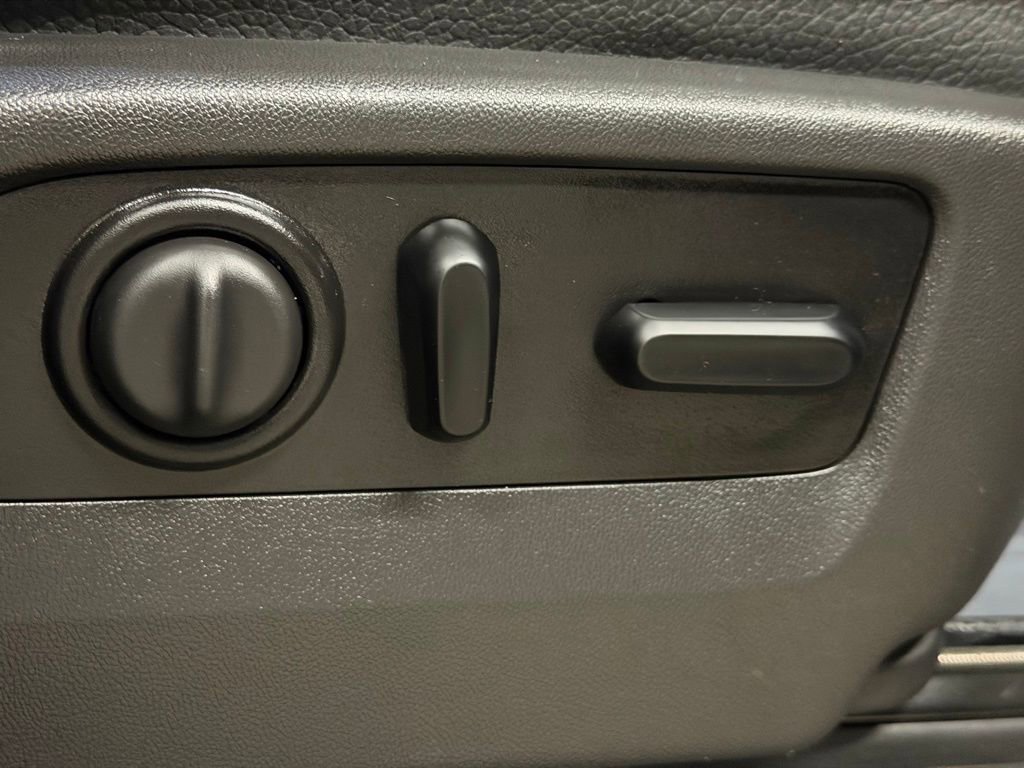 Used 2020 GMC Sierra 3500 Denali w/ Denali Ultimate Package image 30