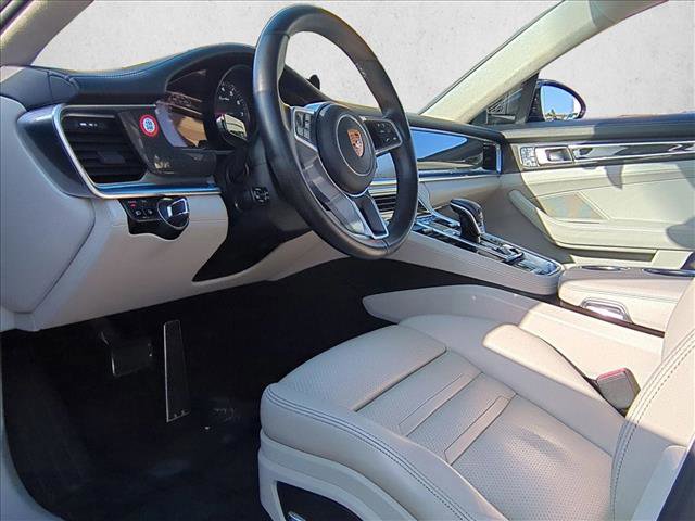 Used 2017 Porsche Panamera Turbo image 11