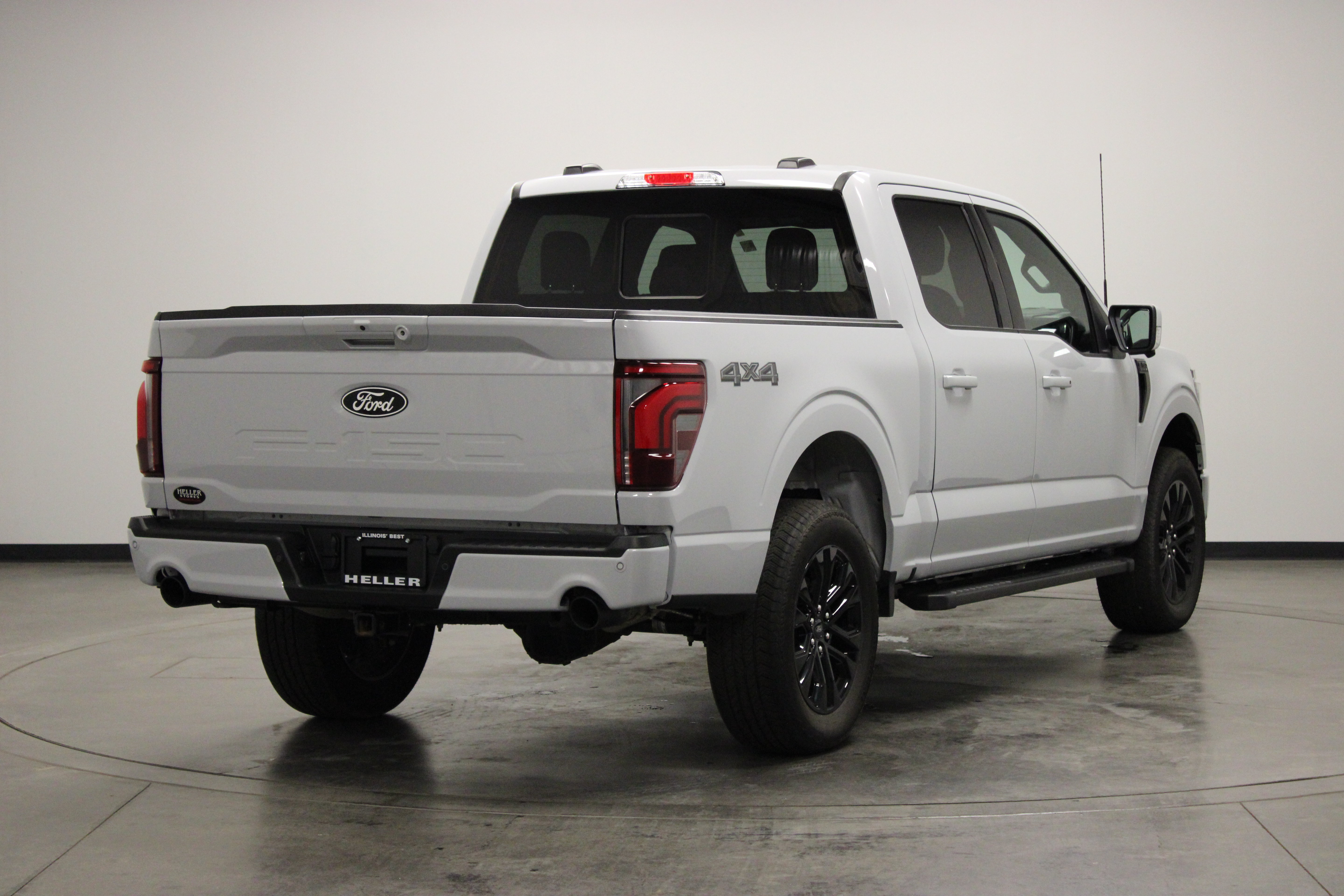 Used 2025 Ford F150 Lariat AWD/4WD image 8