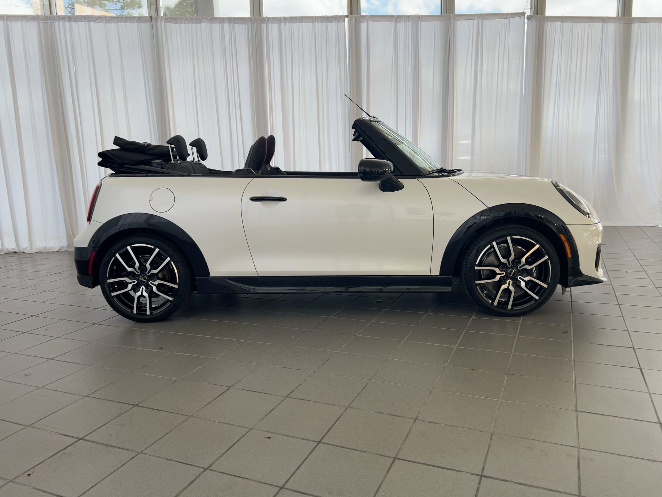 New 2026 MINI Cooper S image 8