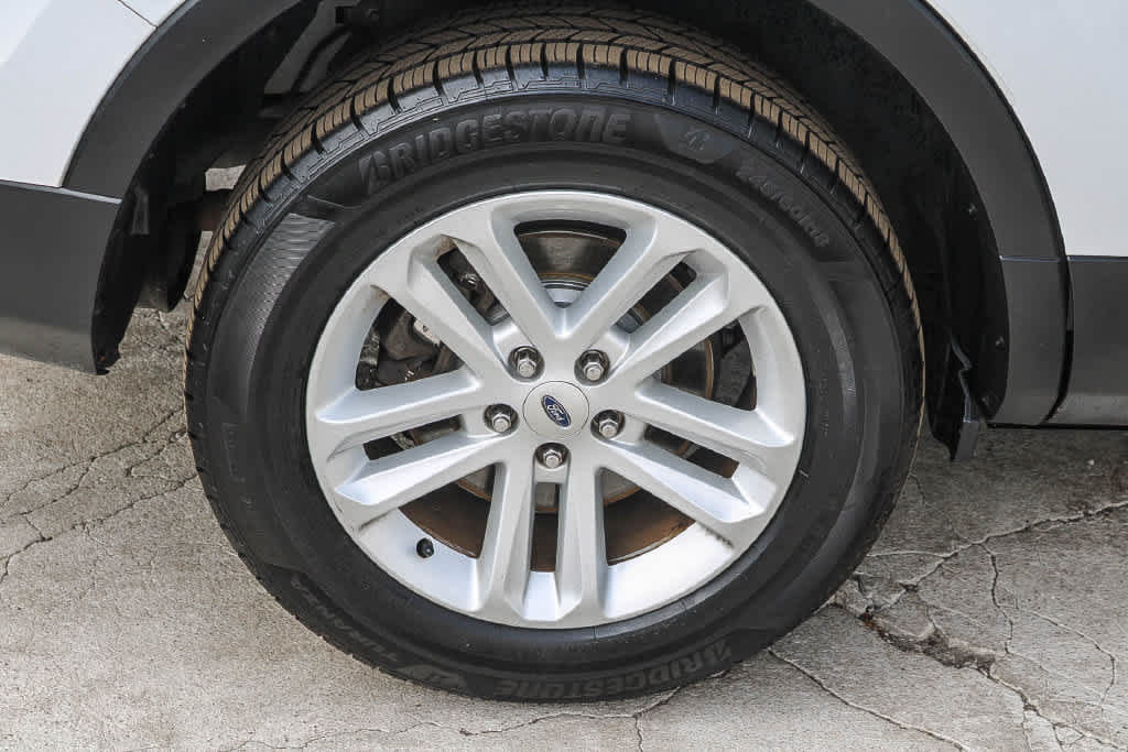 Used 2016 Ford Explorer FWD image 8