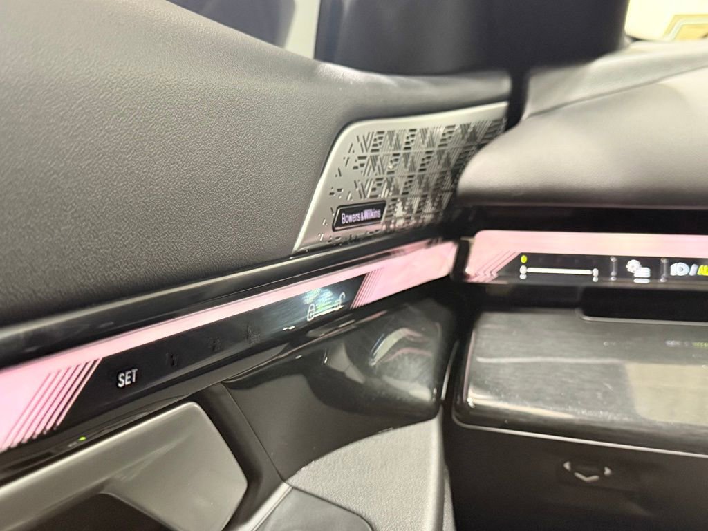 Used 2025 BMW i5 xDrive40 w/ M Sport Package image 35